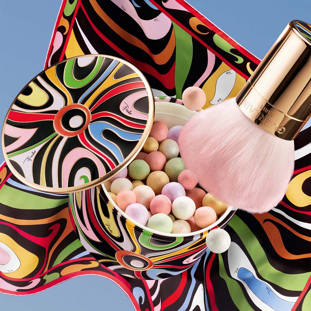 MÉTÉORITES MARMO SWIRL PERLAS DE POLVOS REVELADORAS DE LUZ EDICIÓN LIMITADA COLECCIÓN PUCCI (POLVOS ILUMINADORES PARA ROSTRO)